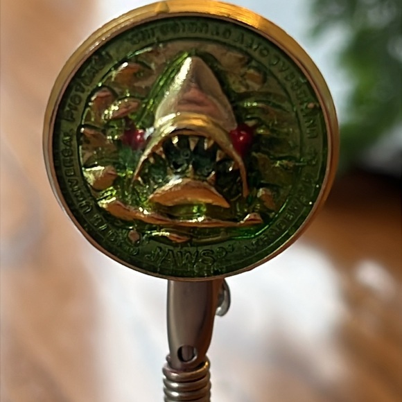 Original JAWS Movie 1975 Promotional Plastic Ring - Universal Studios Split Band - Picture 7 of 17